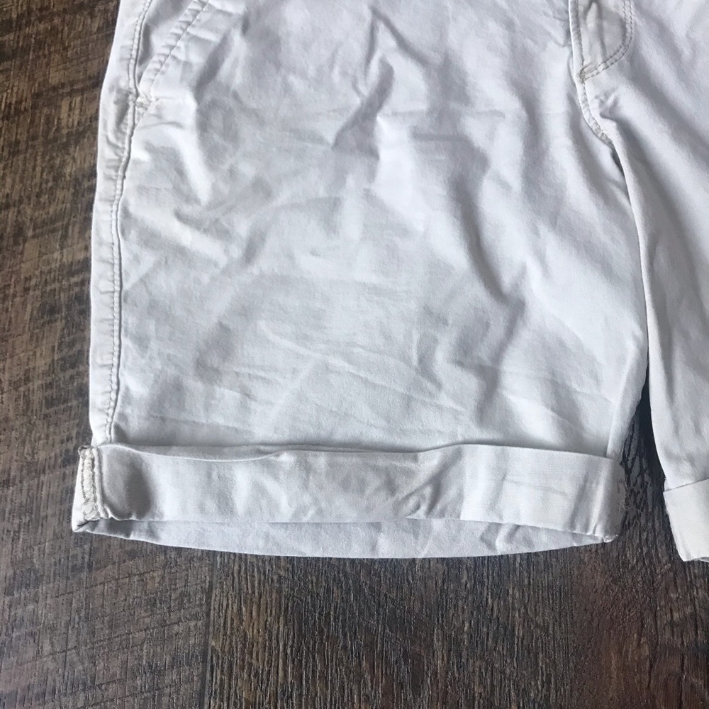 Old Navy Khaki Midi Cotton Shorts - Picture 4 of 7
